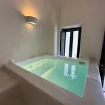 B&B Dagaz 산토리니