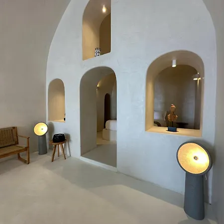 Dagaz Fira (Santorini)