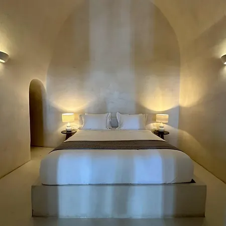 Dagaz Fira (Santorini)