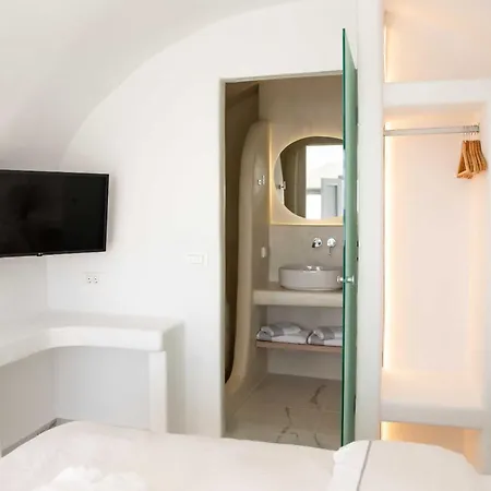 Dagaz 4* Fira (Santorini)