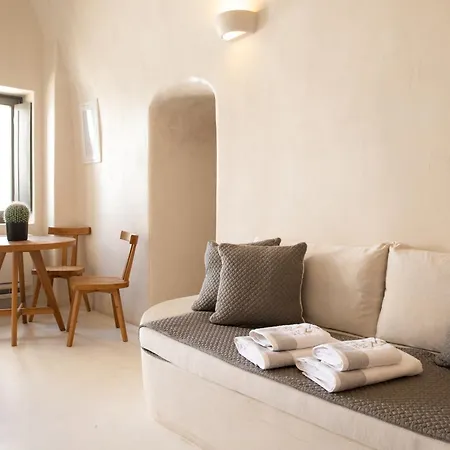 Alojamento de Acomodação e Pequeno-almoço Dagaz Fira (Santorini)