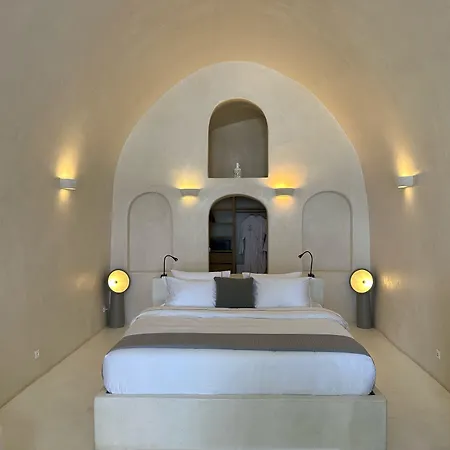 Dagaz Fira (Santorini)