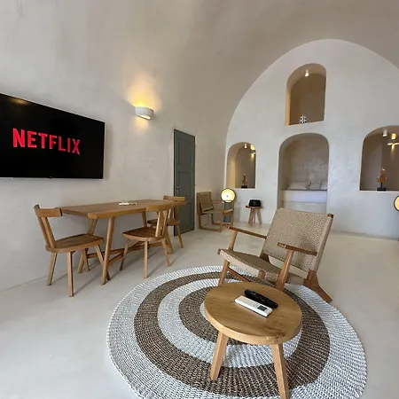 Dagaz Fira (Santorini)