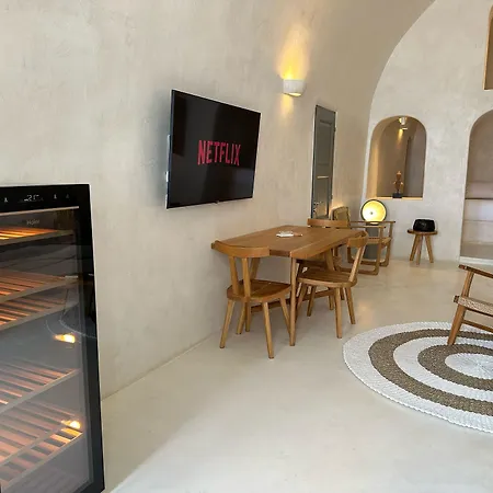 Dagaz 4* Fira (Santorini)