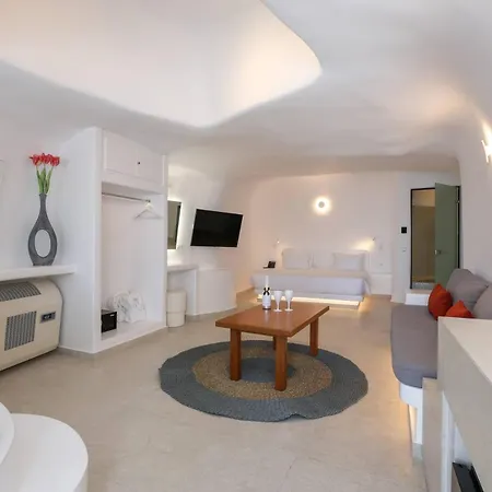 Dagaz Fira (Santorini)