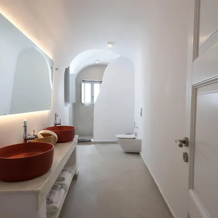 Dagaz Fira (Santorini)