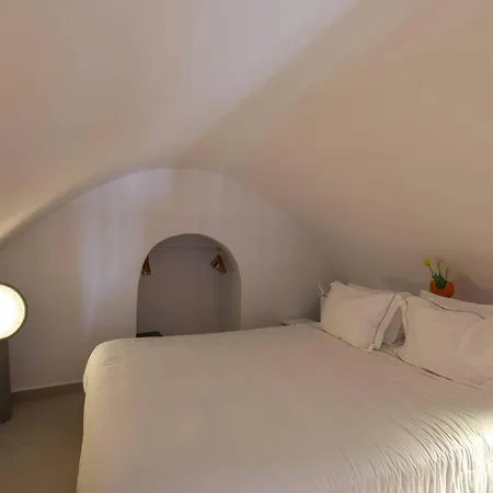 Dagaz 4* Fira (Santorini)