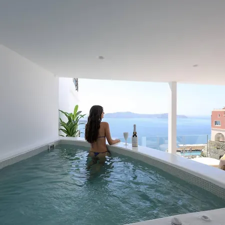 Dagaz 4* Fira (Santorini)