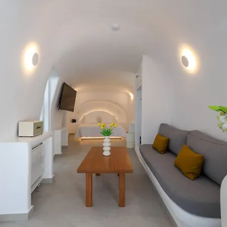 Dagaz 4* Fira (Santorini)
