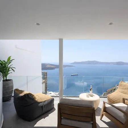 Dagaz Fira (Santorini)
