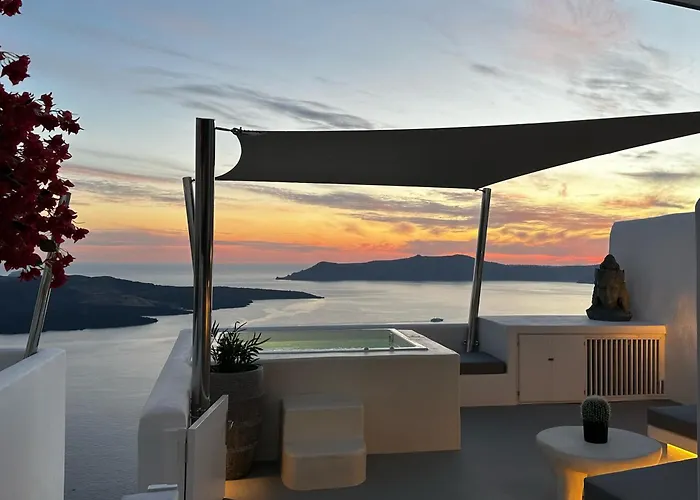 Dagaz Fira (Santorini)