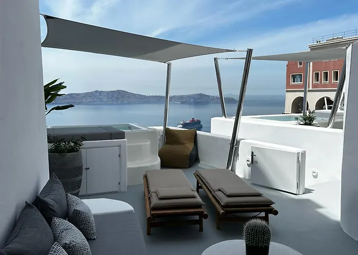 Dagaz 4* Fira (Santorini)